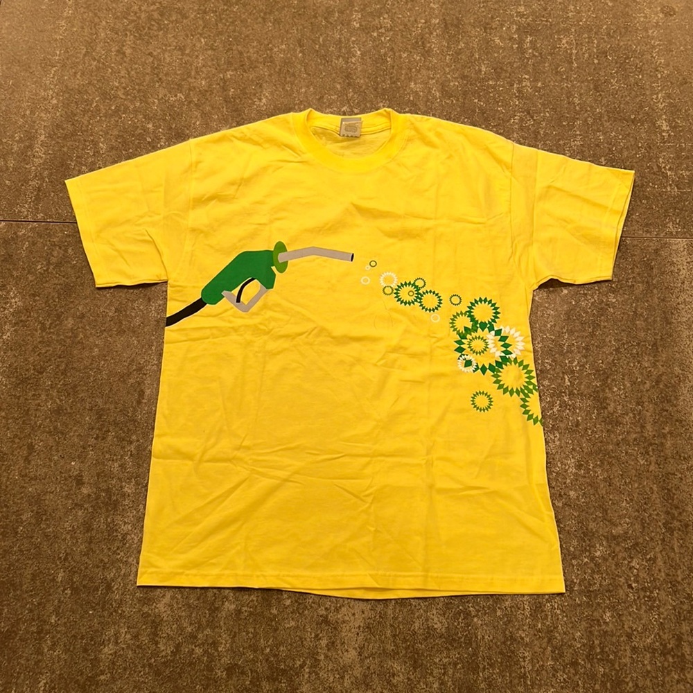 Vintage Deadstock T-shirt Size Large mens BP gas station